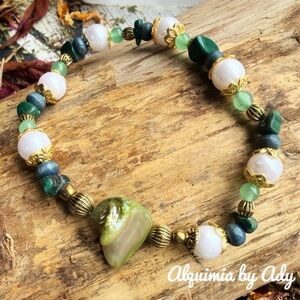 Biwa Pearl & Malachite / Aventurine Bracelet